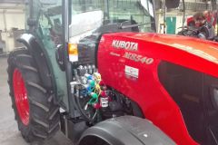 Kubota M8540 Narrow