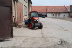 Kubota M7040 Narrow + AgroLand Winedisc