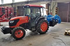 Kubota M7040 Narrow + AgroLand Winedisc